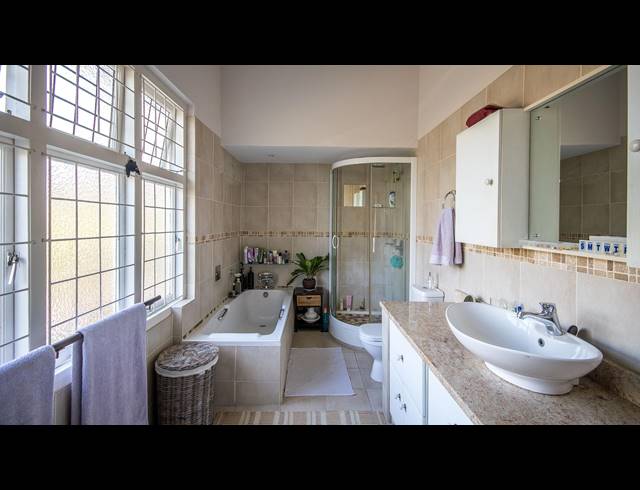 4 BEDROOM HOUSE FOR SALE IN GLENWOOD